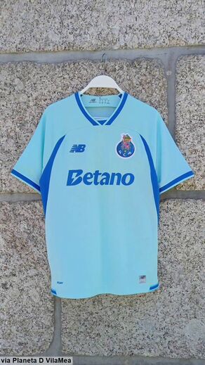 'Footy Headlines' divulgou imagens daquele que pode ser o 3.º equipamento do FC Porto para 26/27