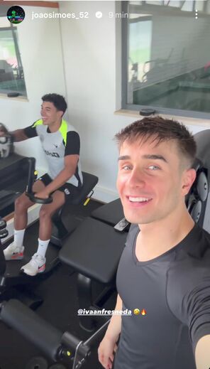  João Simões e Fresneda mostram-se a trabalhar no ginásio