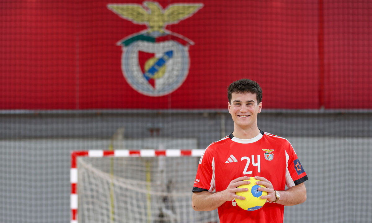 Ander Izquierdo renova até 2028