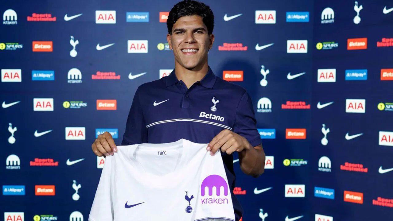 Mateus Fernandes no Tottenham
