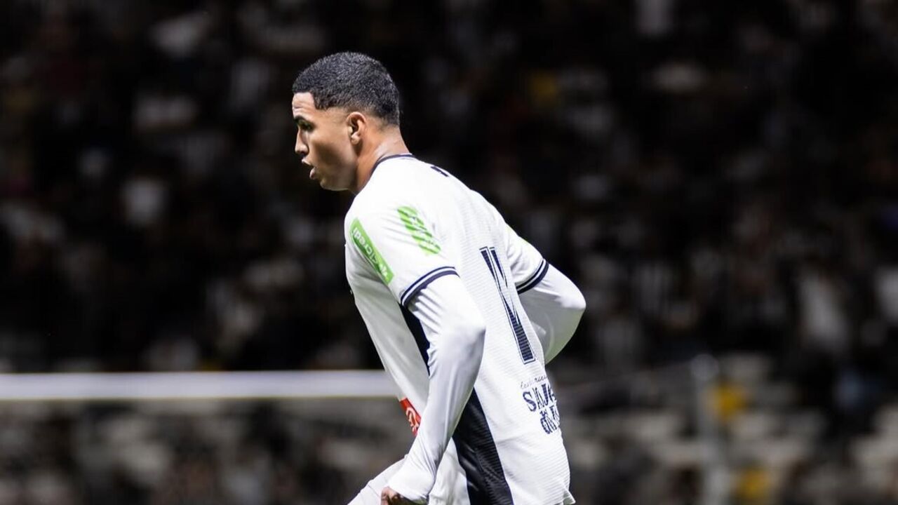 Ruan Assim em ação pelo Athletic-MG