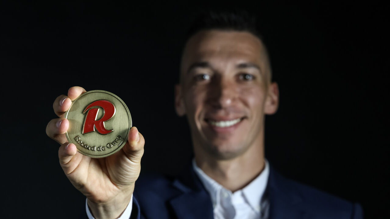 Miguel Nogueira com o Record de Ouro