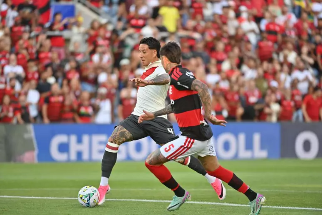 Flamengo e River fizeram jogo equilibrado em Portugal