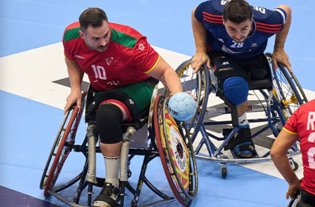 Portugal vence a França por 2-0