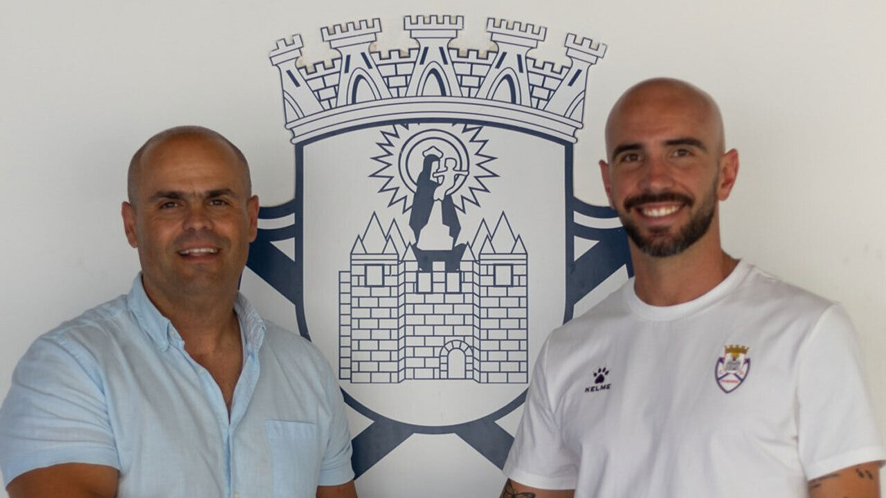 Pedro Pinto é reforço do Feirense