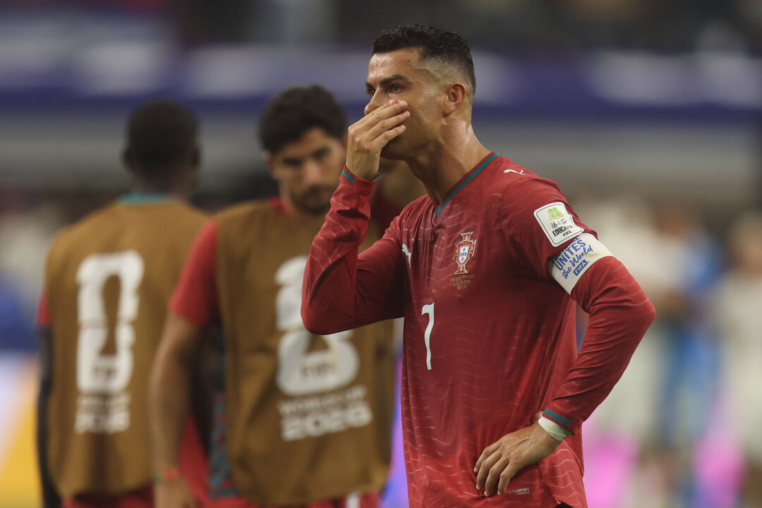 Cristiano Ronaldo em lágrimas após o adeus de Portugal ao Mundial'2026