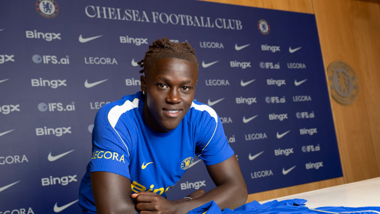 Quenda já assinou pelo Chelsea