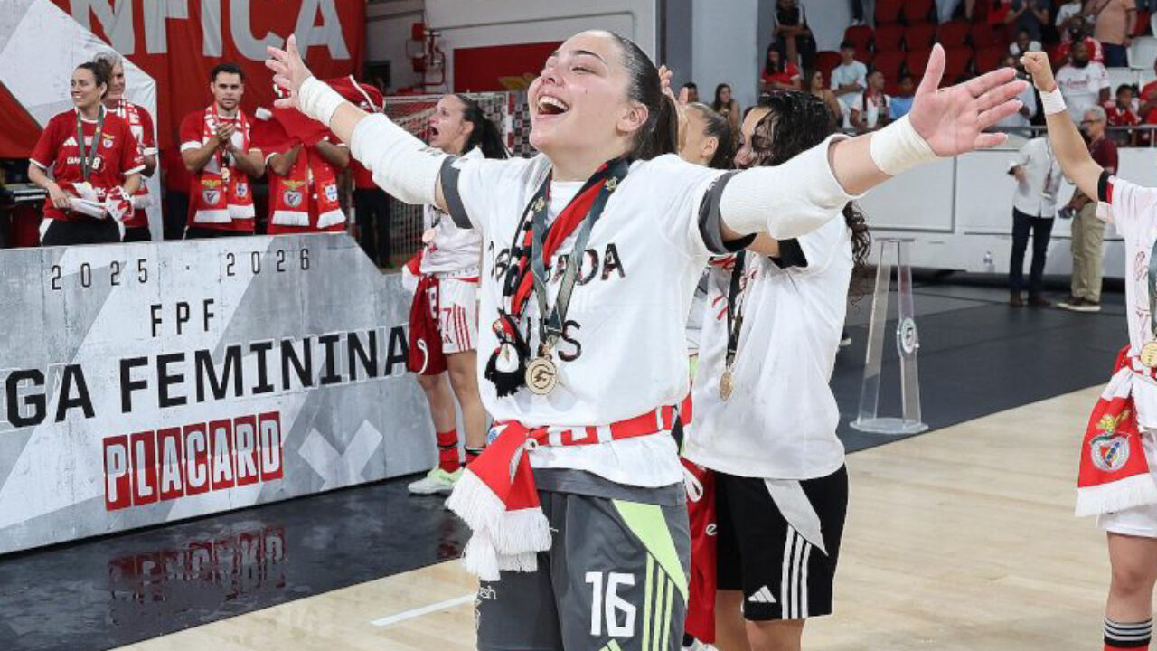 Maria Inês tem 22 anos