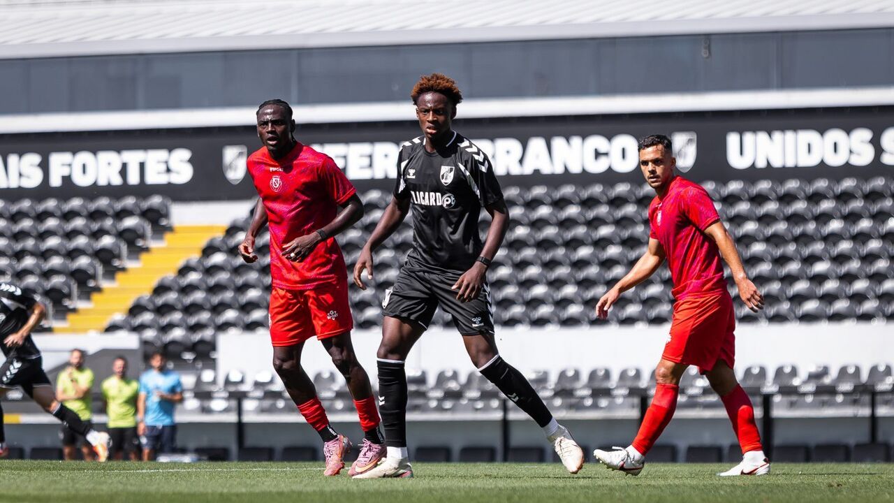 Oumar Camara em ação no particular frente ao Felgueiras