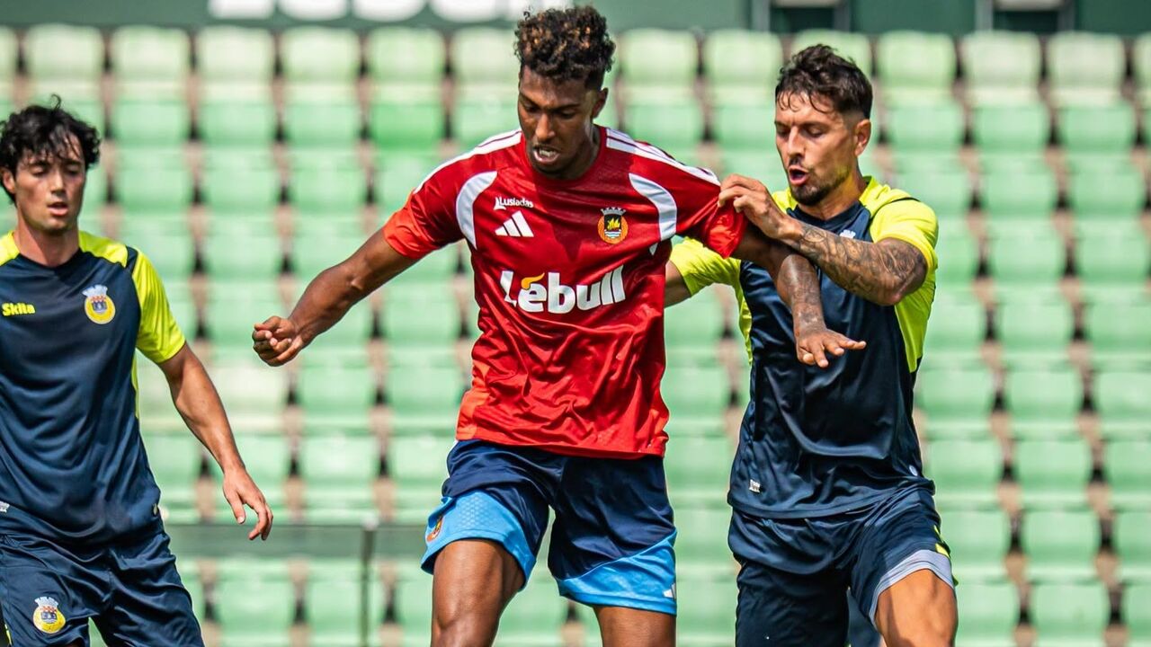 Tamble marcou o primeiro golo da partida