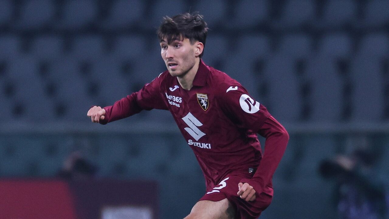 Rafa Obrador em ação pelo Torino