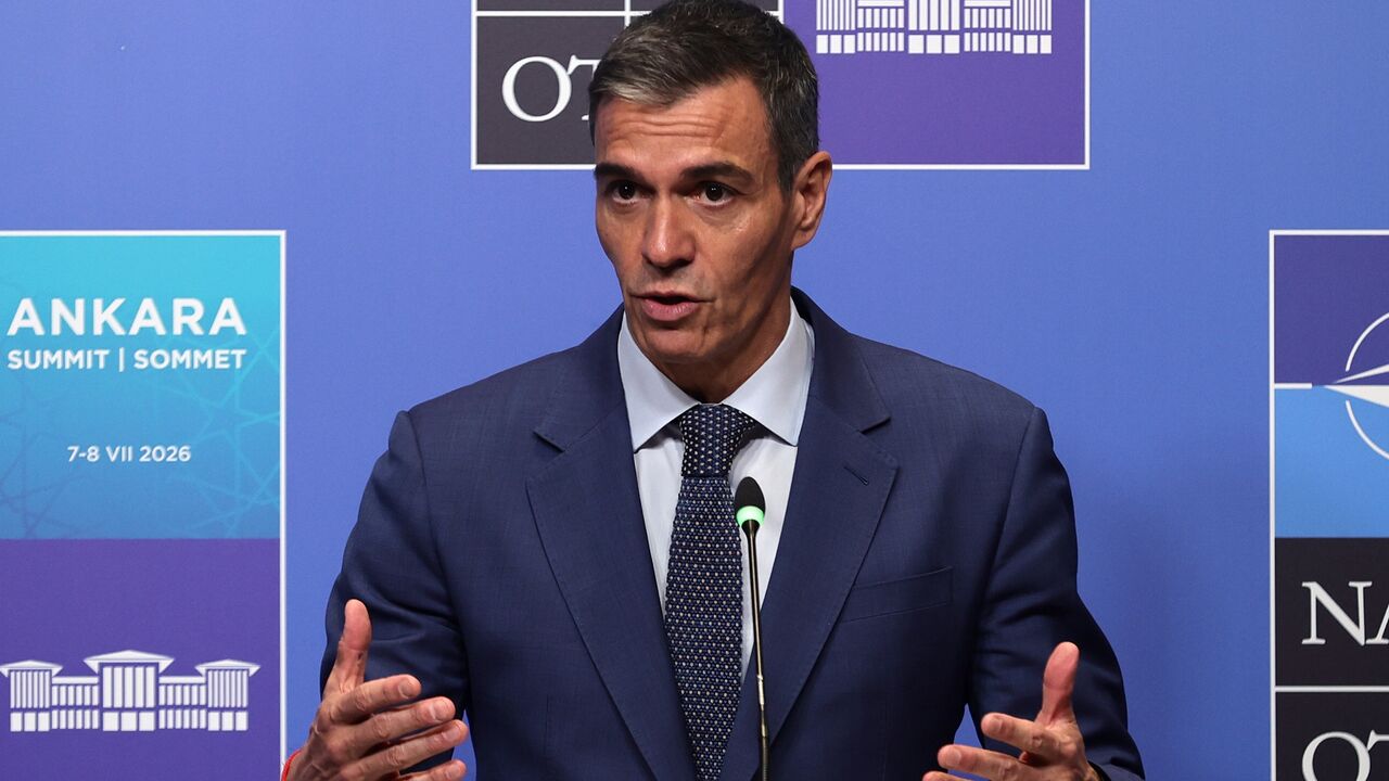Pedro Sánchez em cimeira da NATO