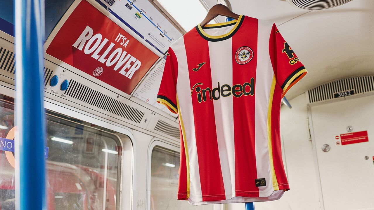 A camisola do Brentford para 2026/27 e 2027/28