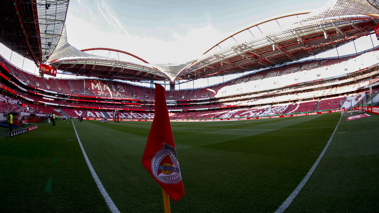 Estádio da Luz preparado para jogo