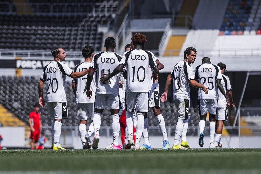 V. Guimarães volta a vencer na pré-época