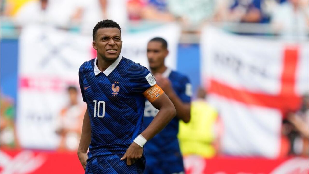 Mbappé no jogo frente à Inglaterra