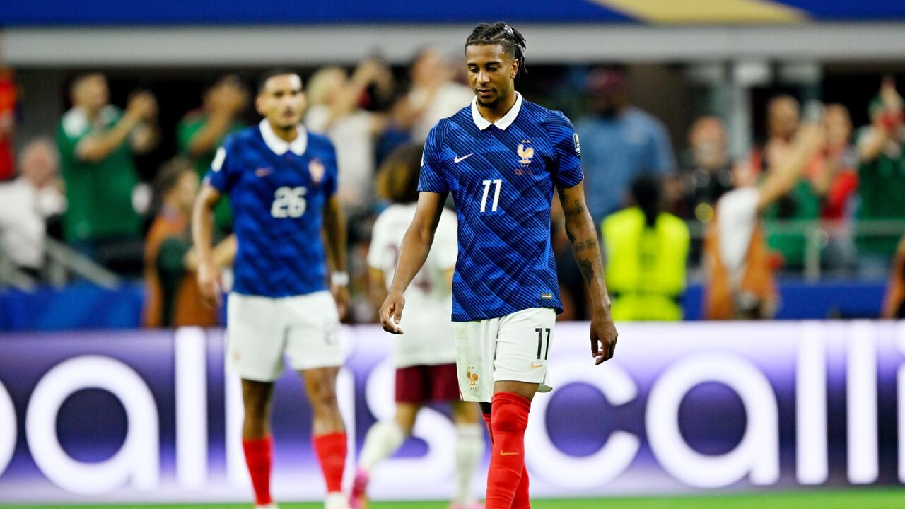 Michael Olise durante o França-Inglaterra no Mundial'2026