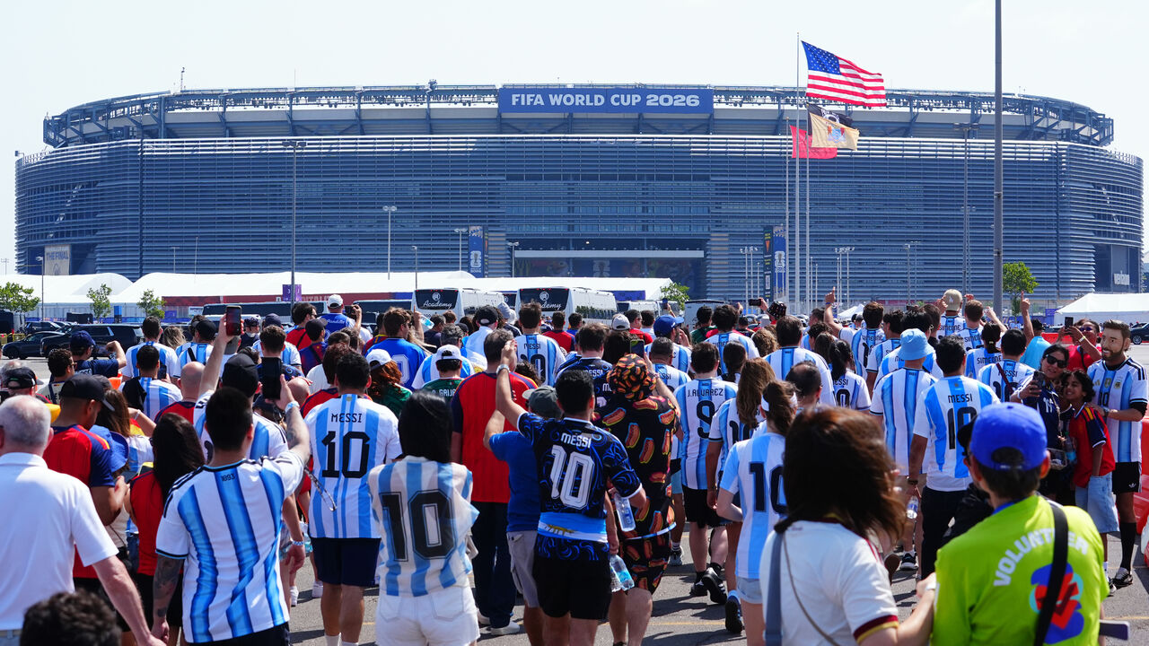 Filas para entrada no MetLife Stadium antes da final do Mundial'2026