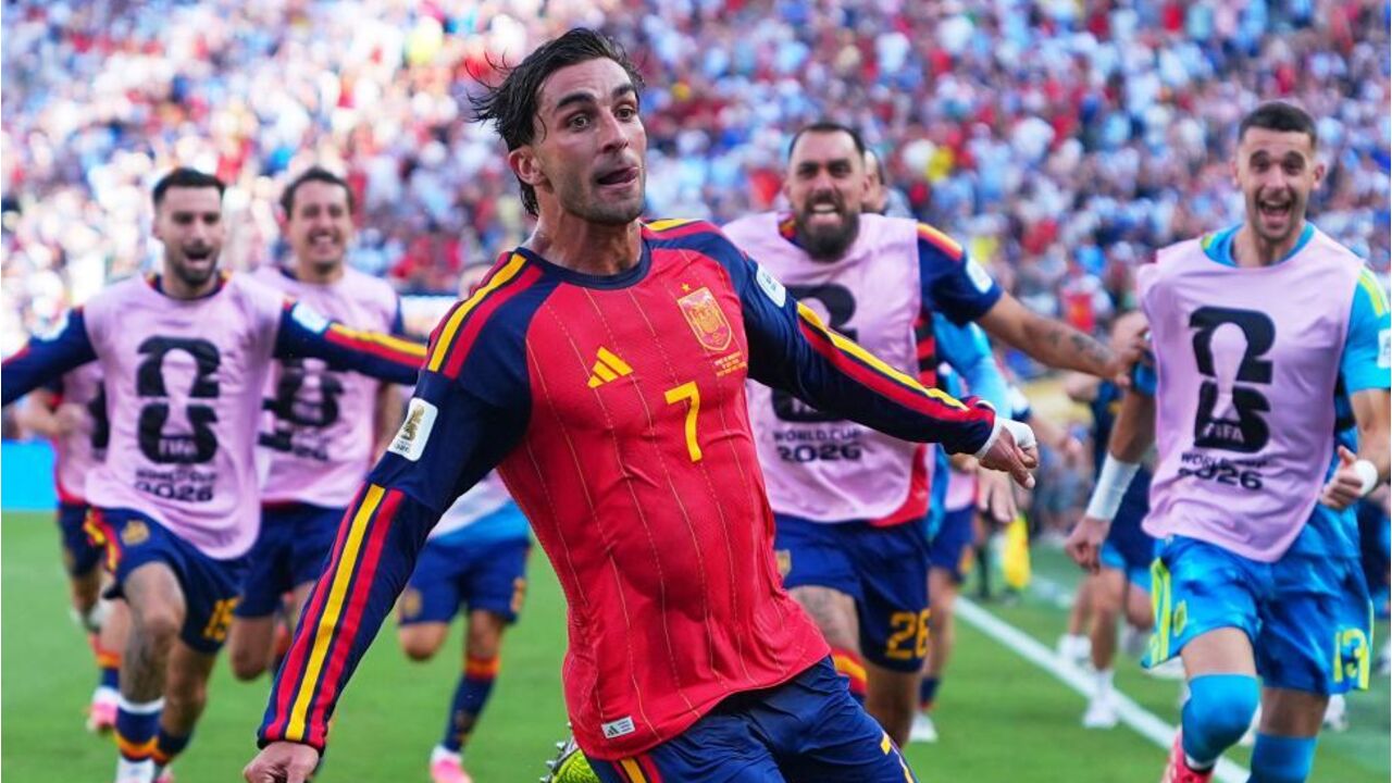 Jogadores espanhóis a festejar o golo de Ferran Torres frente à Argentina