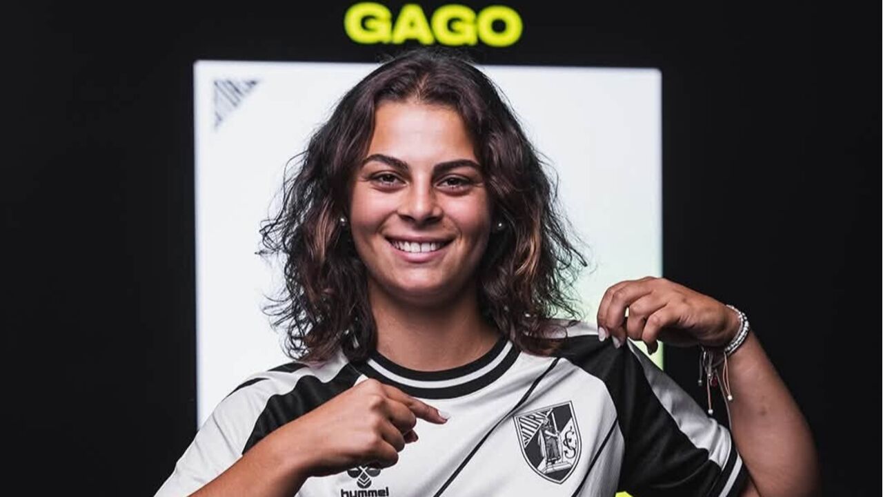 Marta Gago continua no V. Guimarães até 2027