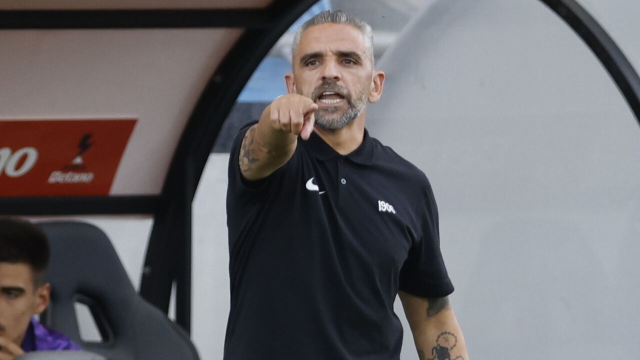 Rui Borges, treinador do Sporting, durante o estágio no Algarve