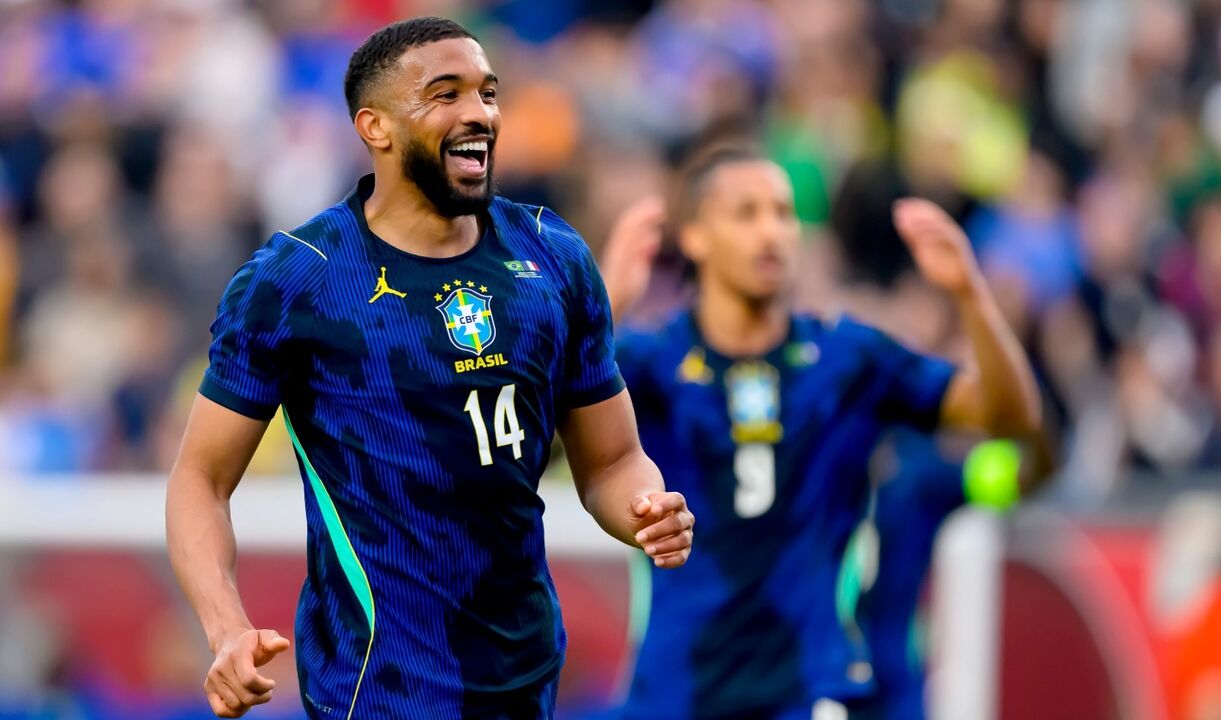 Bremer pela seleção do Brasil