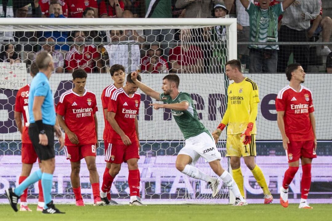 Golo de Rafa Silva não foi suficiente para garantir a vitória diante dos suíços