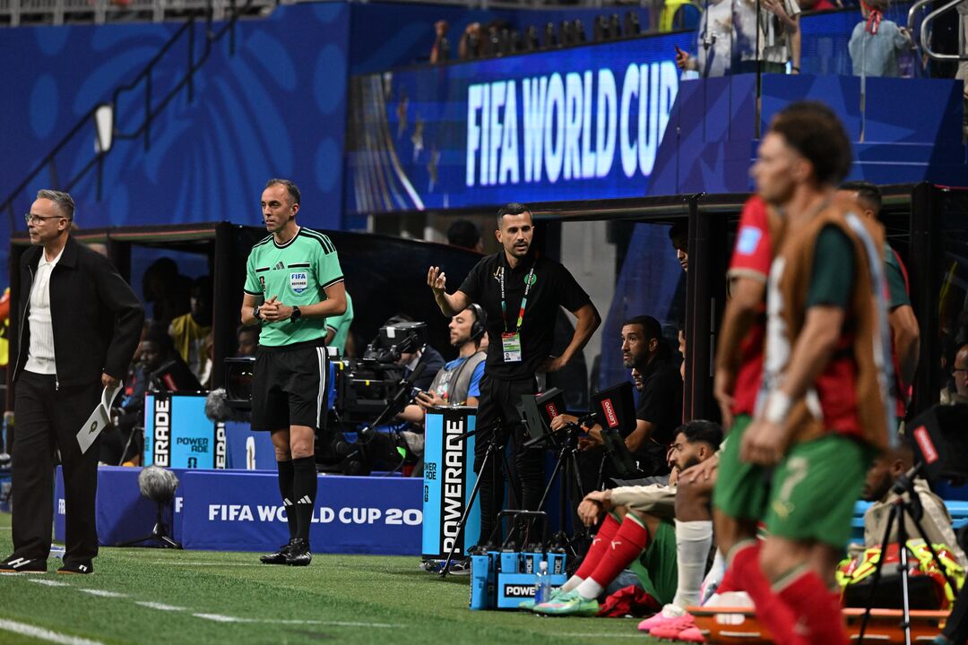 Árbitro da FIFA durante o Mundial 2022