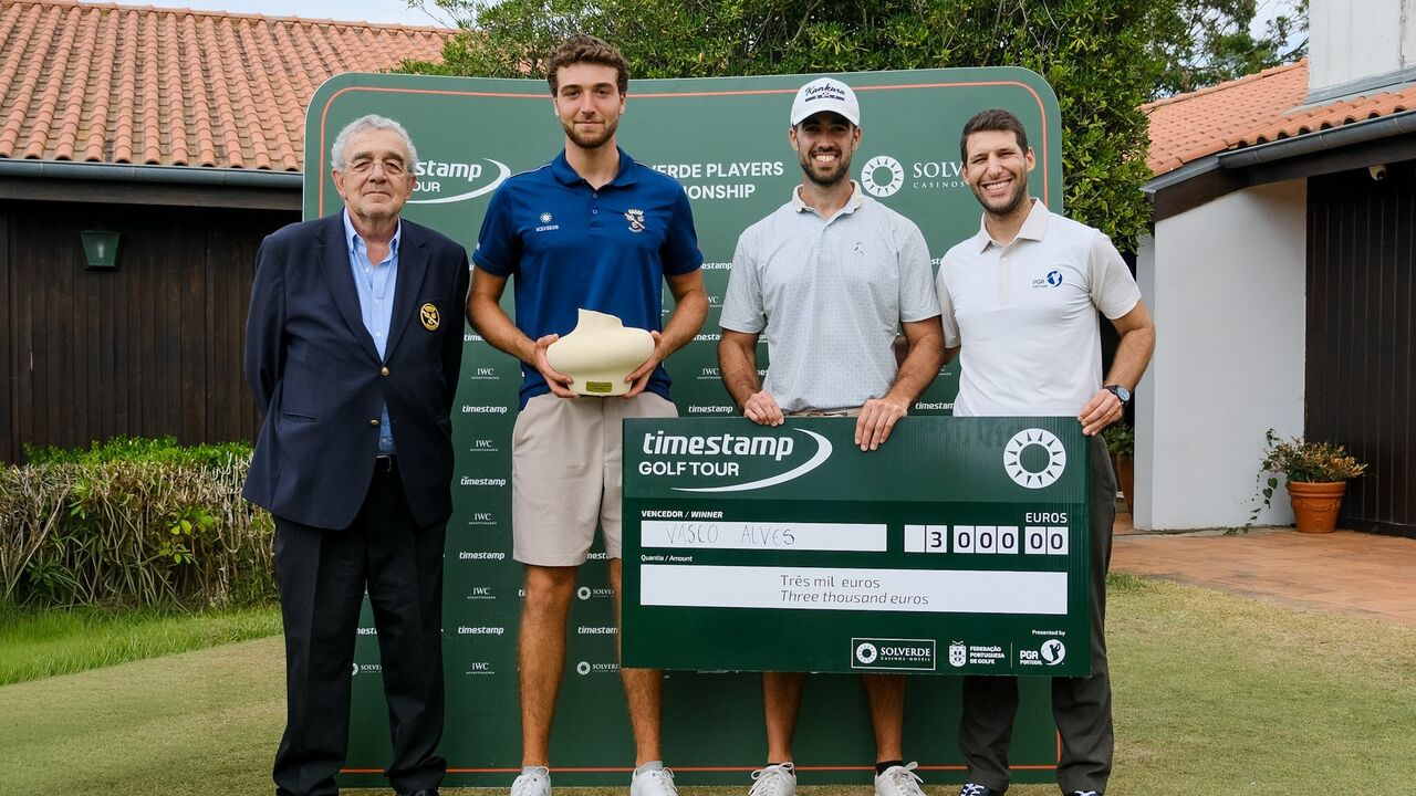 Vencedor recebe prémio