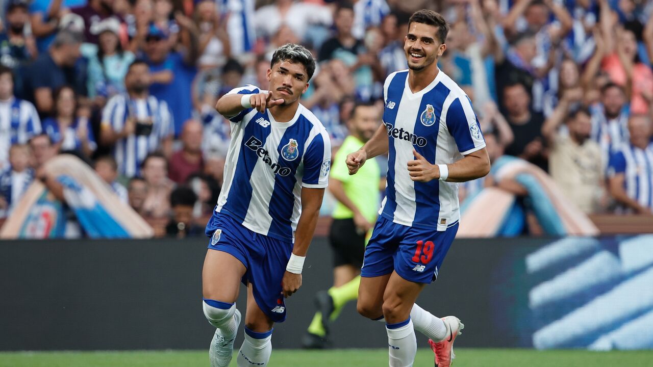 William Gomes marcou o primeiro golo