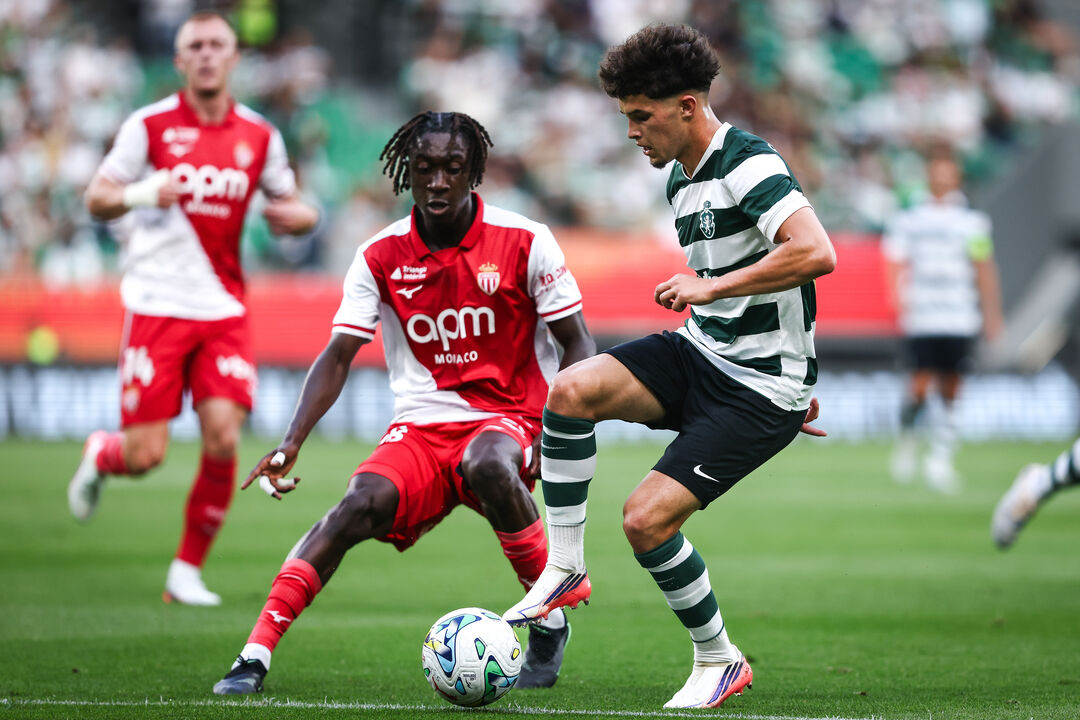 Flávio Gonçalves foi sempre titular na pré-época