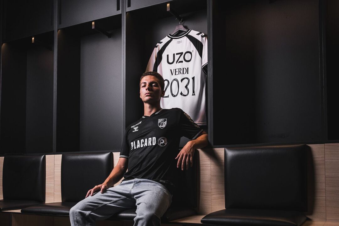 Santiago Verdi renova até 2031 com o V. Guimarães
