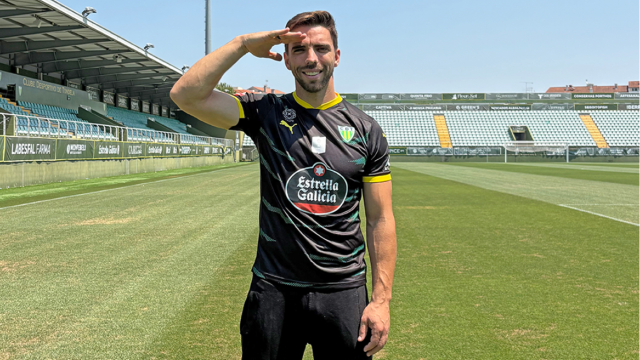 Tomané com as cores do Tondela