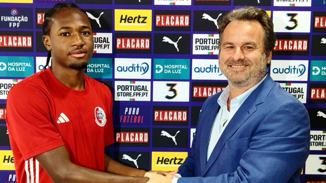 Omaru King reforça U. Santarém