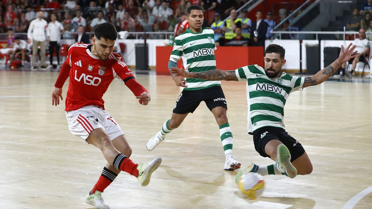 Benfica-Sporting decidiu o campeonato do ano passado em Portugal