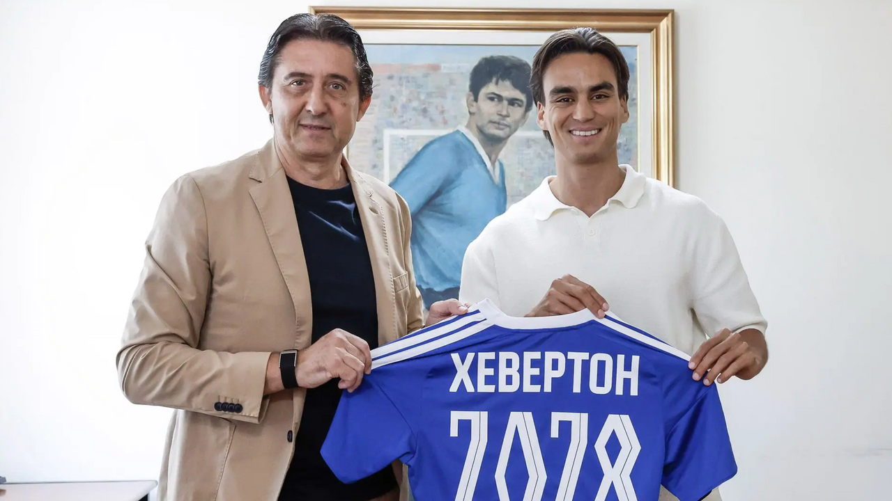 Hevertton assina até 2028 pelo Levski
