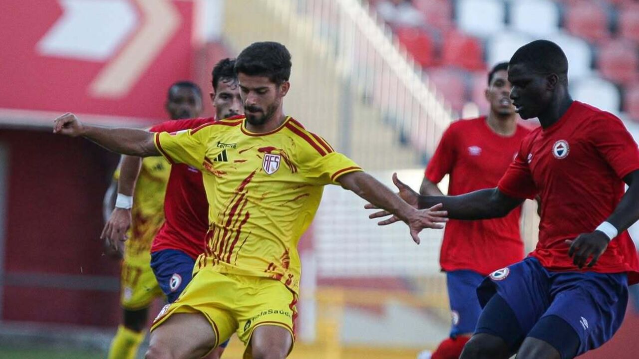 Duelo entre AVS SAD e Trofense