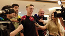 Jesse Derry à chegada a Lisboa