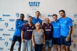 Jogadores do FC Porto recebem adeptos em Inglaterra