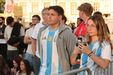 As melhores imagens do ambiente de festa na Fan Zone Betano durante o Inglaterra-Argentina