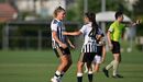 Ana Capeta celebra golo pela Juventus antes da Champions