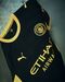Preto e amarelo: Manchester City apresenta equipamento alternativo para 2026/27