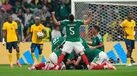 Jogadores do México fazem a festa frente ao Equador