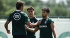 Daniel Bragança treina com o grupo mas não joga