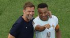 Klopp com Mbappé após o França-Marrocos