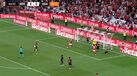 Noite de gala na Luz: Pavlidis assina hat hatrick em lance confuso