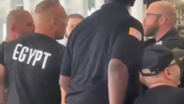 Tensão no aeroporto: staff da seleção do Egito envolve-se em confrontos com a polícia americana