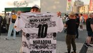 As melhores imagens do ambiente de festa na Fan Zone Betano durante o Inglaterra-Argentina