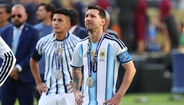 Messi não conteve as lágrimas após a derrota com Espanha