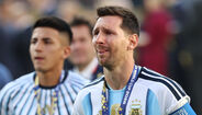 Messi não conteve as lágrimas após a derrota com Espanha